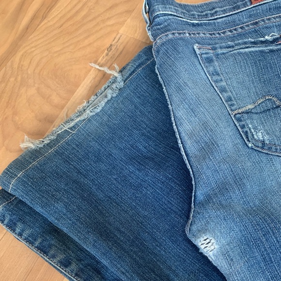 Y2K Light-Wash Flared Jeans: 7 For All Mankind - Picture 6 of 16